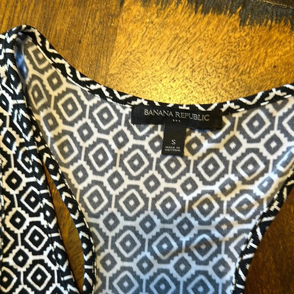 Banana Republic Elegant Black and White Geometric long Dress EUC - Picture 4 of 9